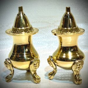 نمکپاش برنجی جفتی ۳پایه لندن /ART KAN 1192